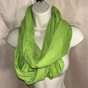 NWT Taleen Apple Green Infinity Scarf Lightweight Soft Loop Scarf